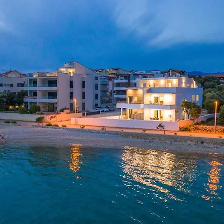 Eni 1 Apartment
