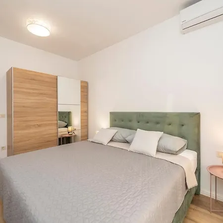 Apartment Eni 1