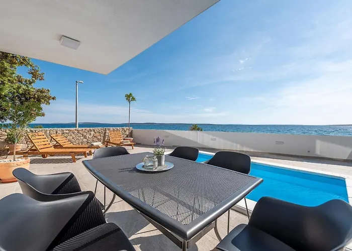 Eni 1 Апартаменты Мандре