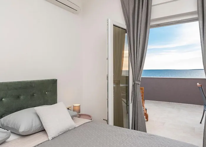 شقة Eni 1